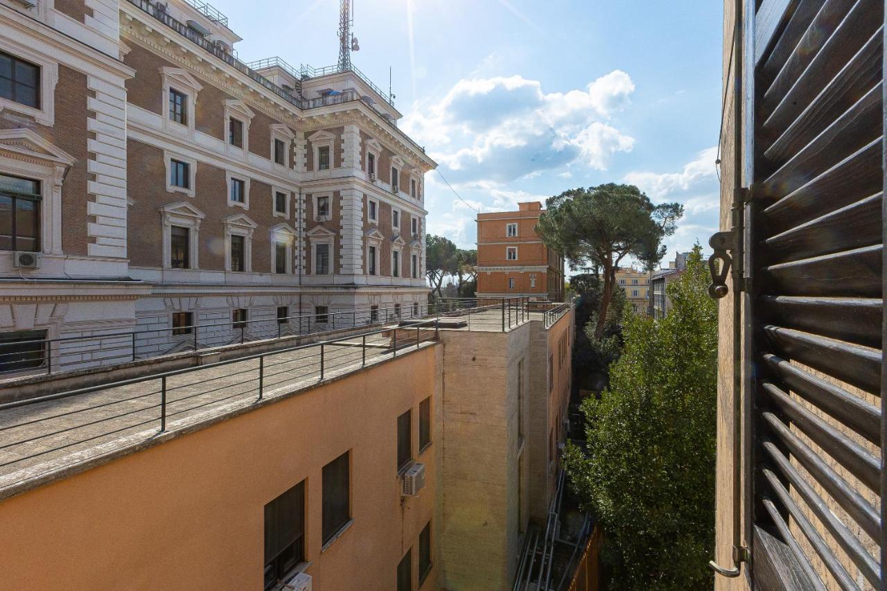 Lovely New Home Via Genova Рим Екстериор снимка