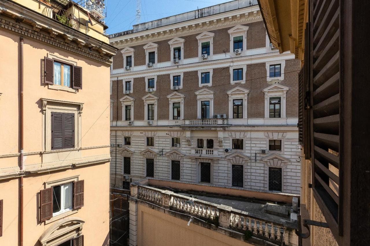 Lovely New Home Via Genova Рим Екстериор снимка